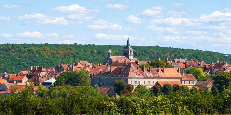 Exploring cinematic Flavigny-sur-Ozerain